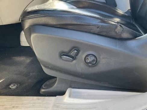 Used 2022 Chrysler Pacifica Touring-L FWD image 22