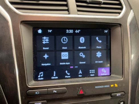 Used 2019 Ford Explorer Limited w/ Class III Trailer Tow Package image 24