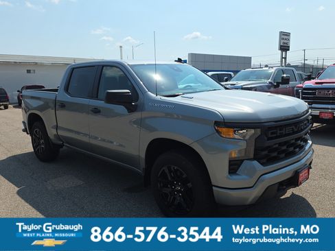 New 2026 Chevrolet Silverado 1500 Custom AWD/4WD image 2