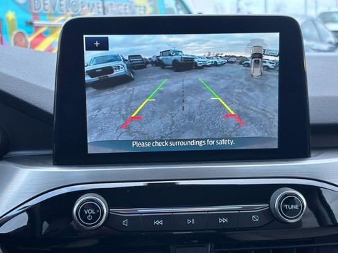 Used 2021 Ford Escape Titanium image 23