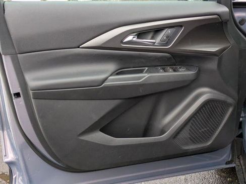 New 2026 Chevrolet Equinox EV LT image 12