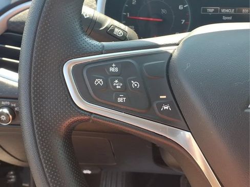 Used 2023 Chevrolet Malibu LT FWD image 13