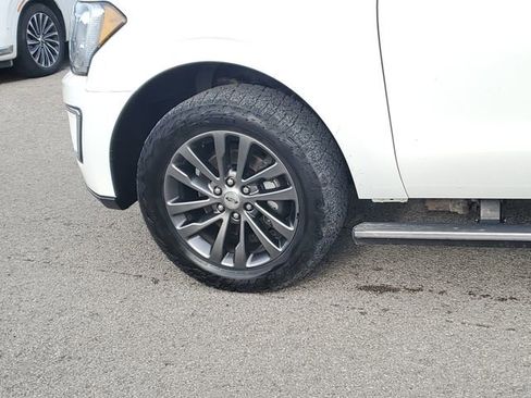 Used 2020 Ford Expedition Max Limited image 8