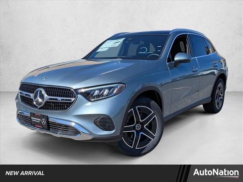 Used 2026 Mercedes-Benz GLC 300 image 1