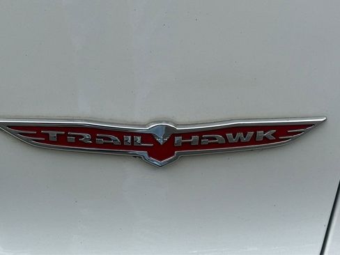 Used 2019 Jeep Cherokee Trailhawk w/ Cold Weather Group image 25