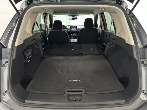 Used 2023 Nissan Rogue SV FWD image 30