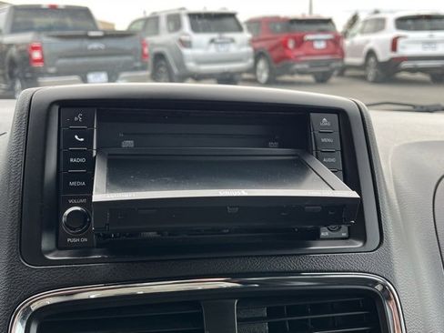 Used 2018 Dodge Grand Caravan SXT image 53