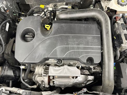 Used 2023 Chevrolet Equinox LT FWD image 37