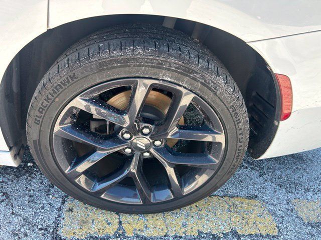 Used 2020 Dodge Charger SXT w/ Blacktop Package RWD image 19