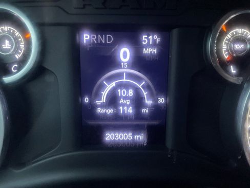 Used 2021 RAM 5500 Tradesman w/ Chrome Appearance Group image 36