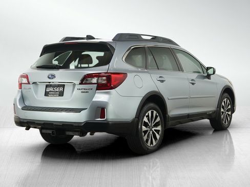 Used 2016 Subaru Outback 3.6R Limited AWD/4WD image 5