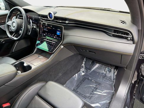 Used 2023 Maserati Grecale Modena AWD/4WD image 23