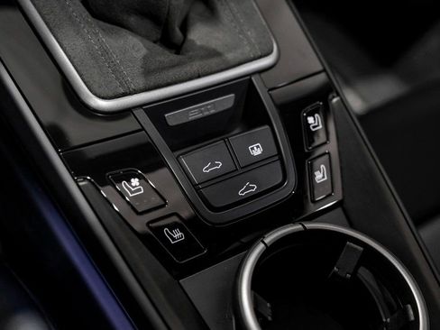 Used 2024 Porsche 911 Carrera GTS w/ Premium Package image 19