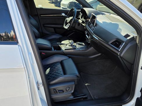 Used 2019 Audi SQ5 Premium Plus w/ Premium Plus Package AWD/4WD image 13