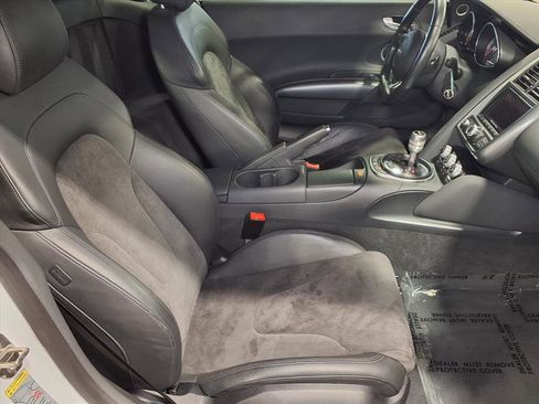 Used 2009 Audi R8 V8 image 18