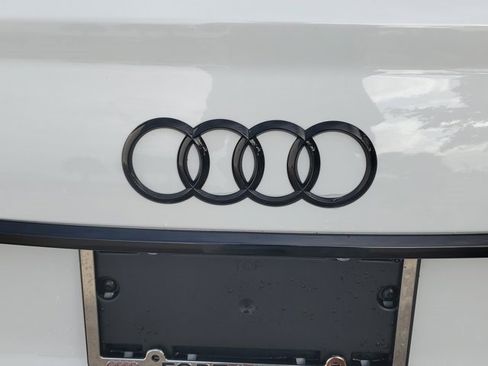 Certified 2025 Audi A6 Premium Plus image 8