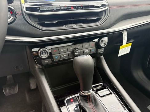 New 2026 Jeep Compass Trailhawk image 20