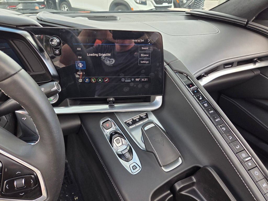 Used 2022 Chevrolet Corvette Stingray Premium Conv w/ Z51 Performance Package RWD image 23