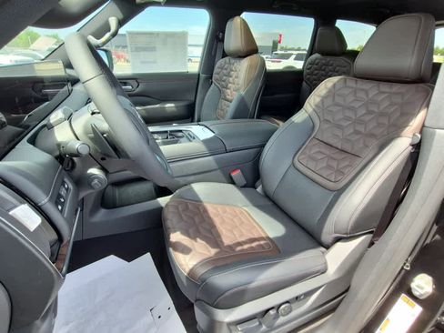 New 2026 Nissan Armada Platinum Reserve w/ Accent Package AWD/4WD image 12