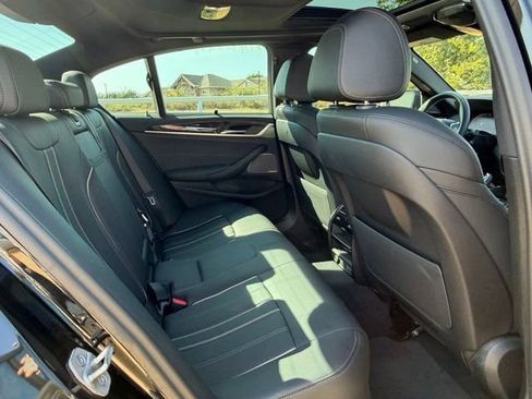 Used 2023 BMW 540i w/ Executive Package RWD image 11