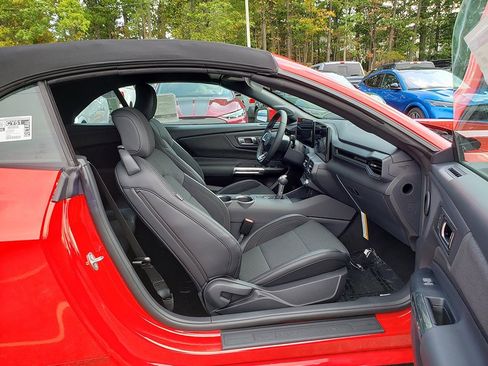 New 2025 Ford Mustang EcoBoost image 15