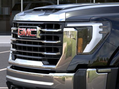New 2026 GMC Sierra 3500 SLE w/ SLE Convenience Package image 13