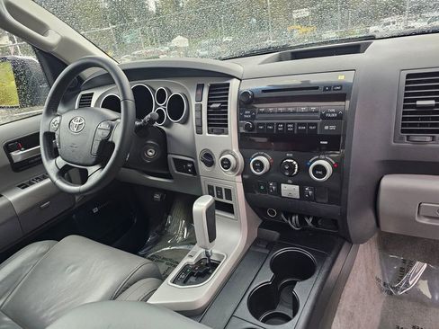 Used 2008 Toyota Sequoia Limited AWD/4WD image 11