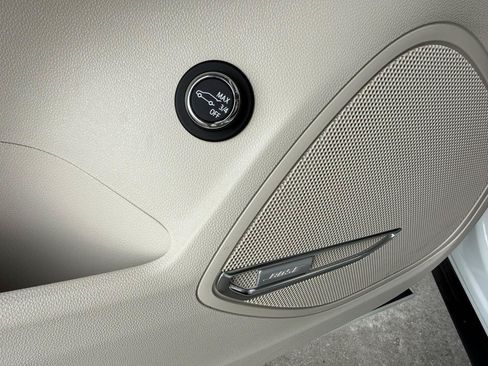 Used 2023 Buick Envision Avenir AWD/4WD image 12