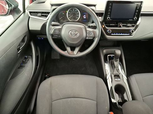 Used 2022 Toyota Corolla LE image 20