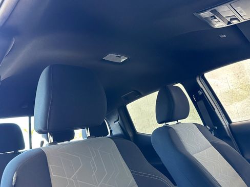 Used 2021 Toyota Tacoma TRD Off-Road image 16