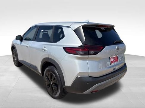 Used 2023 Nissan Rogue SV AWD/4WD image 4