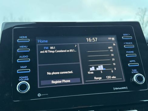 Certified 2022 Toyota Camry LE image 4