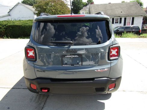 Used 2016 Jeep Renegade Trailhawk AWD/4WD image 6