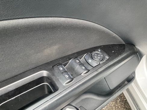 Used 2017 Ford Fusion SE w/ Fusion SE Technology Package image 14