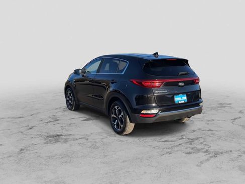 Used 2021 Kia Sportage LX image 6