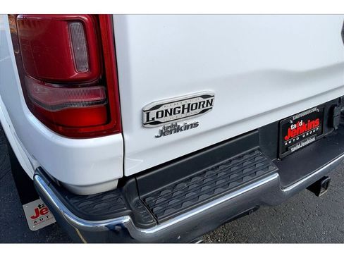 Used 2023 RAM 1500 Limited AWD/4WD image 9