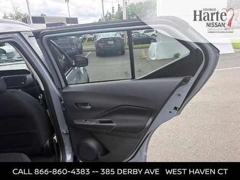 Certified 2023 Nissan Kicks SV FWD image 27