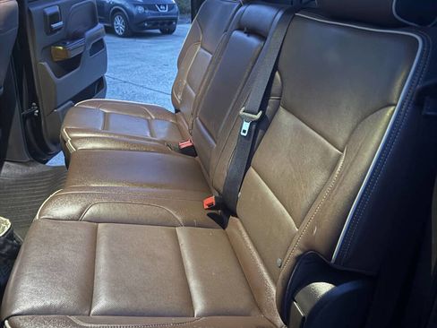 Used 2017 Chevrolet Silverado 1500 High Country image 16