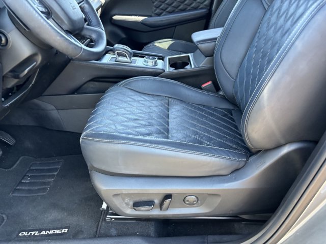 Used 2024 Mitsubishi Outlander SEL FWD image 20