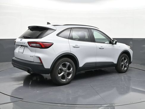 Used 2025 Ford Escape ST-Line AWD/4WD image 5