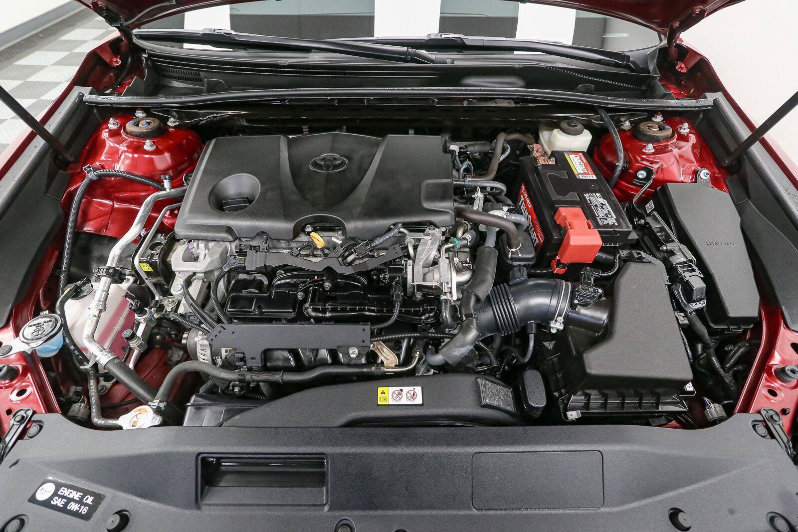 Used 2018 Toyota Camry SE FWD image 13