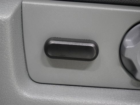 Used 2013 Ford F150 XLT w/ Luxury Equipment Group image 14