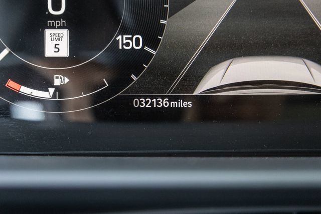 Used 2023 Land Rover Discovery S R-Dynamic AWD/4WD image 11