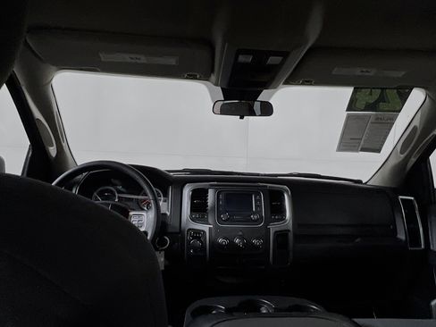 Used 2024 RAM 1500 Classic SLT image 29