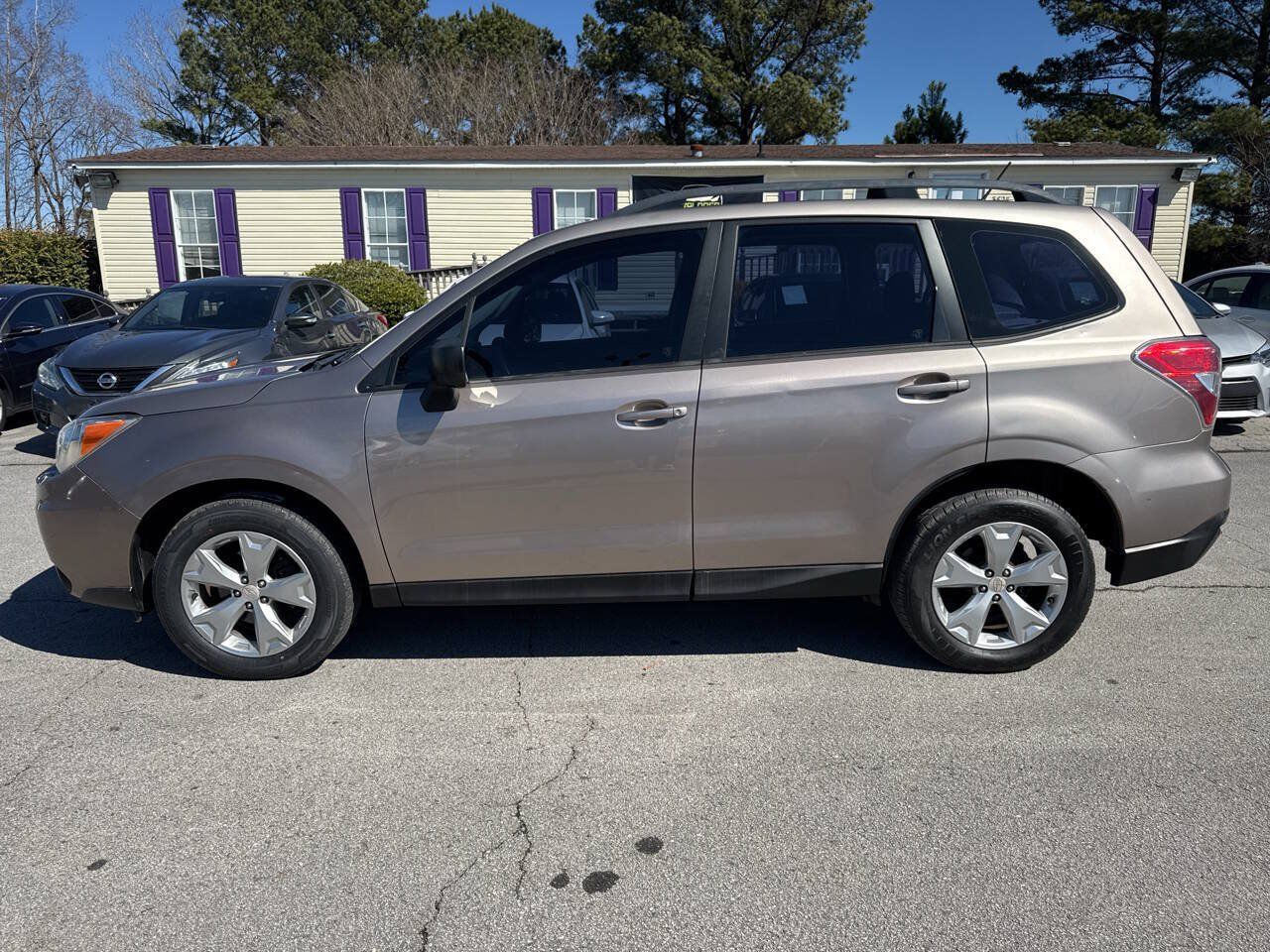 Used 2015 Subaru Forester 2.5i w/ Alloy Wheel Package AWD/4WD image 9