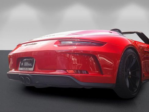 Used 2019 Porsche 911 Speedster RWD image 18