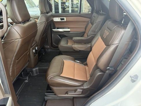 Used 2023 Ford Explorer King Ranch w/ Technology Package image 23
