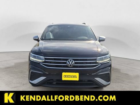 Used 2024 Volkswagen Tiguan Wolfsburg Edition AWD/4WD image 2
