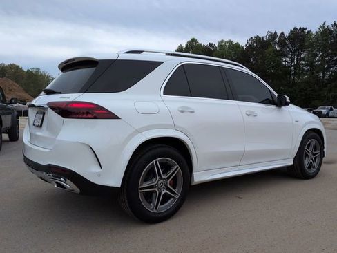 Used 2025 Mercedes-Benz GLE 450e 4MATIC image 4