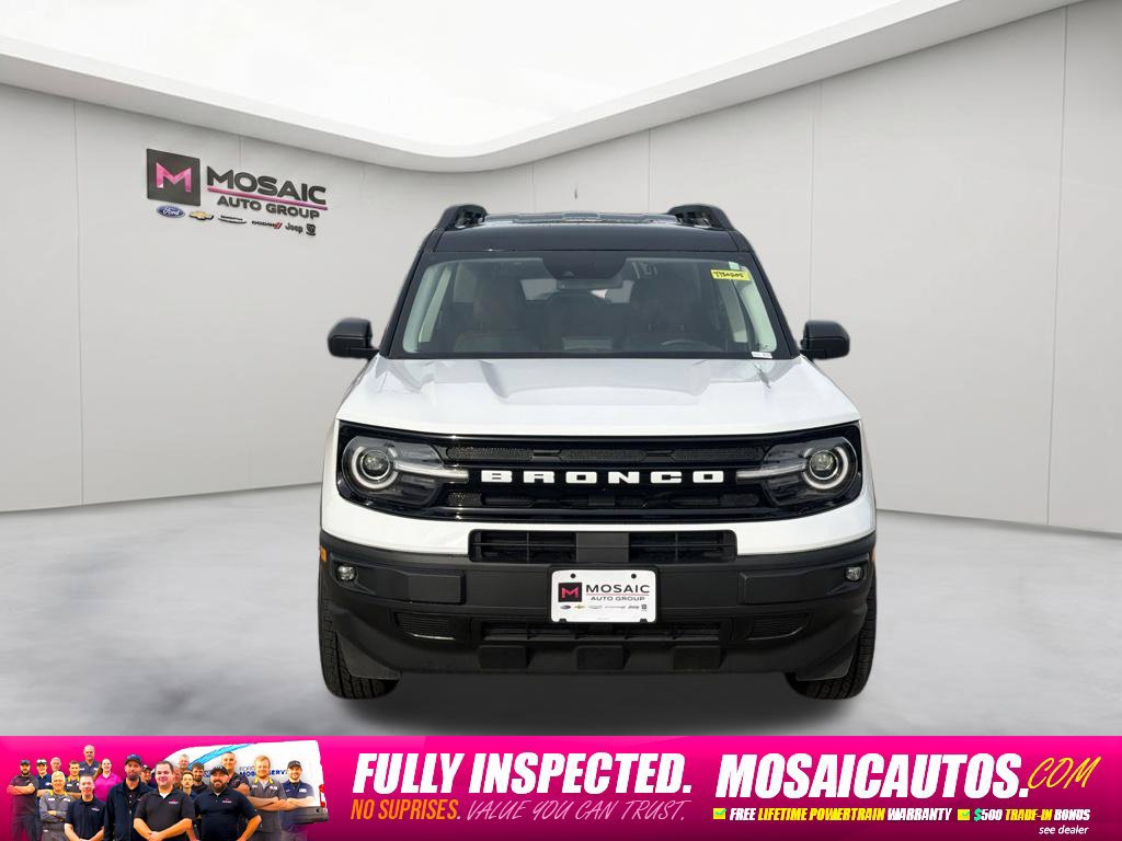 Used 2023 Ford Bronco Sport Outer Banks w/ Tech Package AWD/4WD image 2